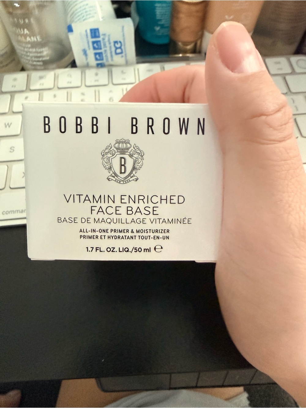 BNIB Bobbi Brown Vitamin Rich Face Base